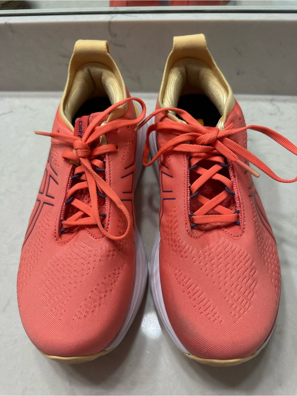 ASICS WOMEN'S GEL-NIMBUS 25, 9.5 - Picture 2 of 10